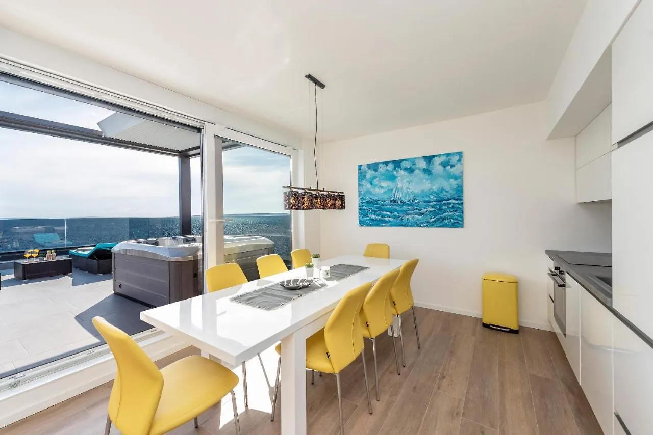 Mediteran Luxury Penthouse With Jacuzzi Mandre Croatia