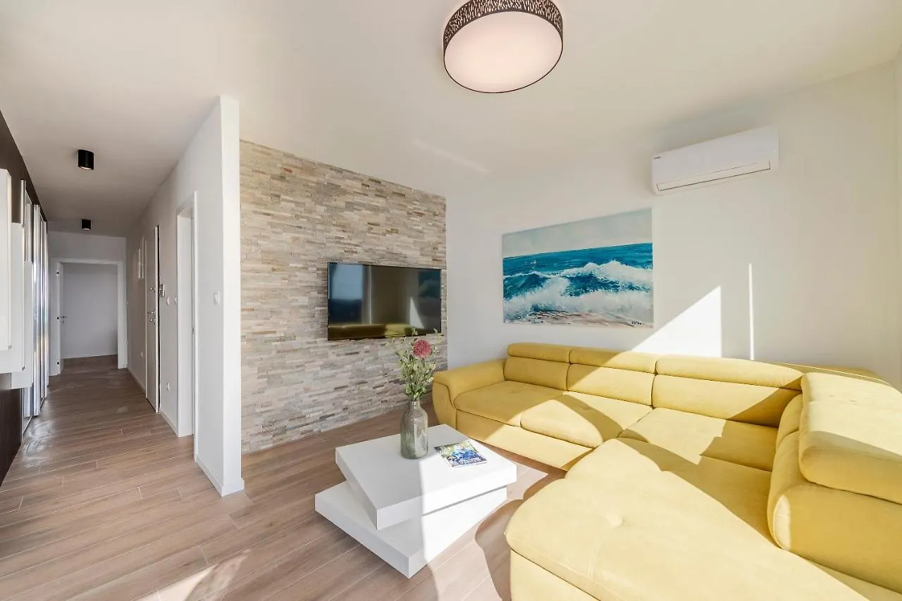 Mediteran Luxury Penthouse With Jacuzzi Mandre 0*,  Croatia