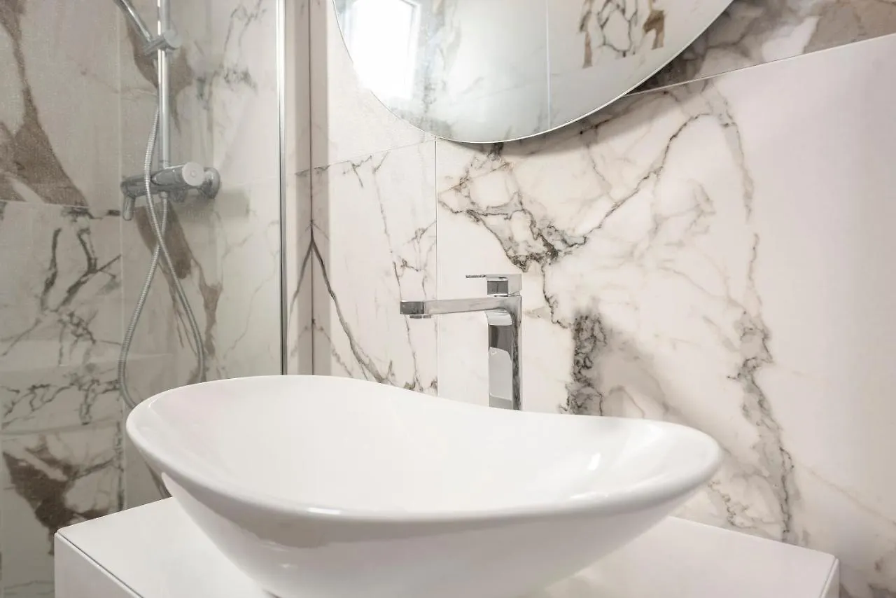 Mediteran Luxury Penthouse With Jacuzzi Mandre Apartment