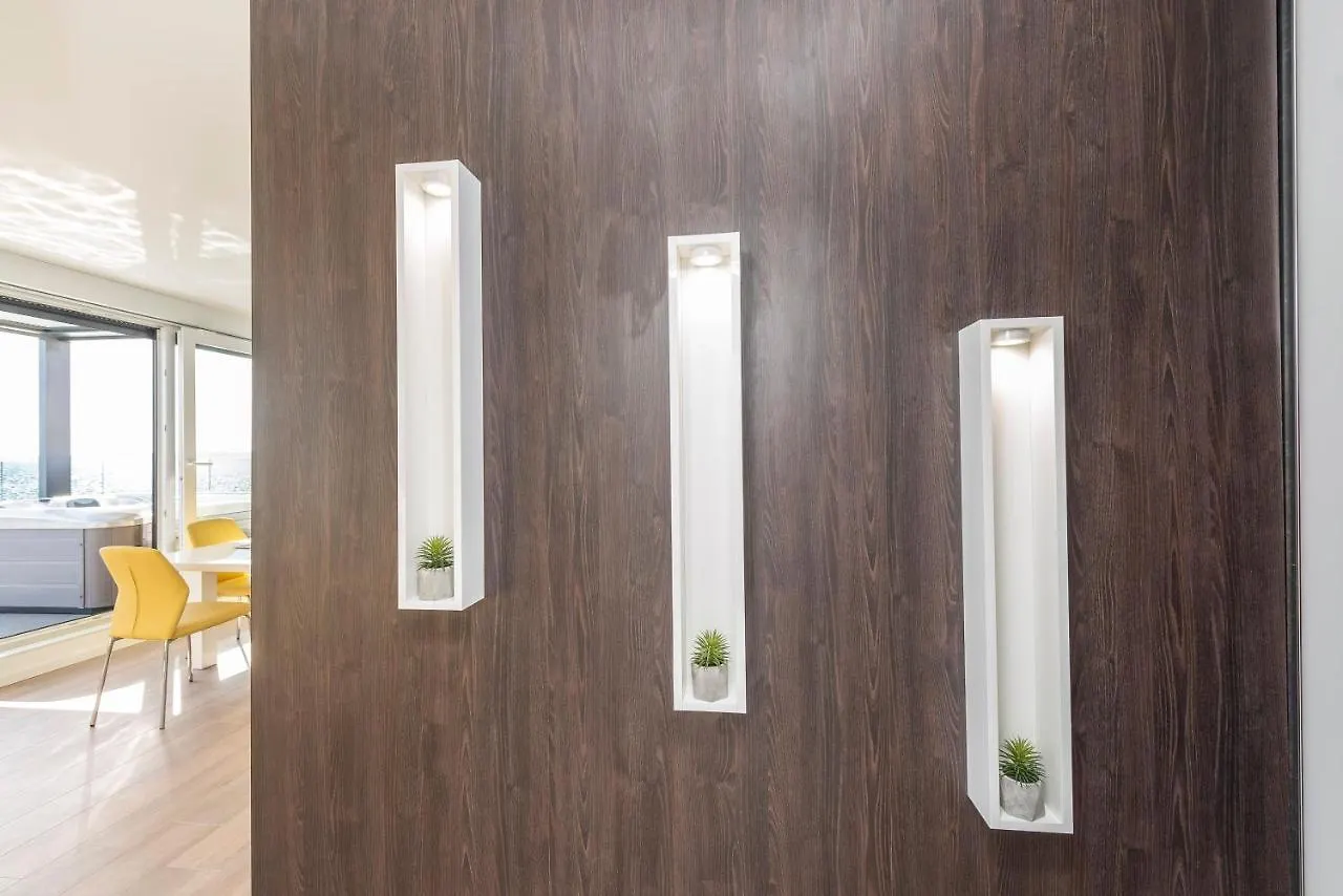 Mediteran Luxury Penthouse With Jacuzzi Mandre Apartment